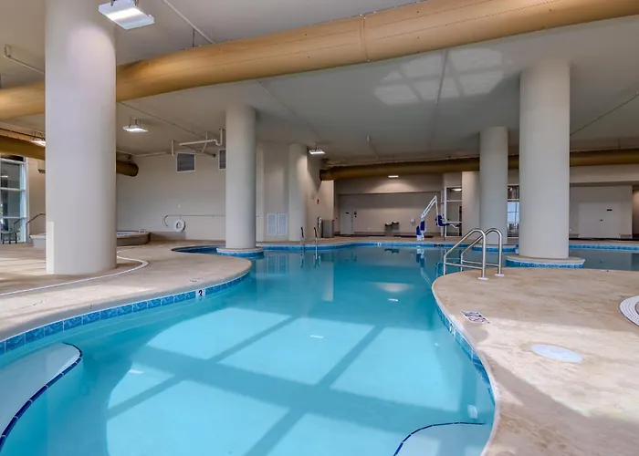 Phoenix Gulf Towers 1806 Apartment